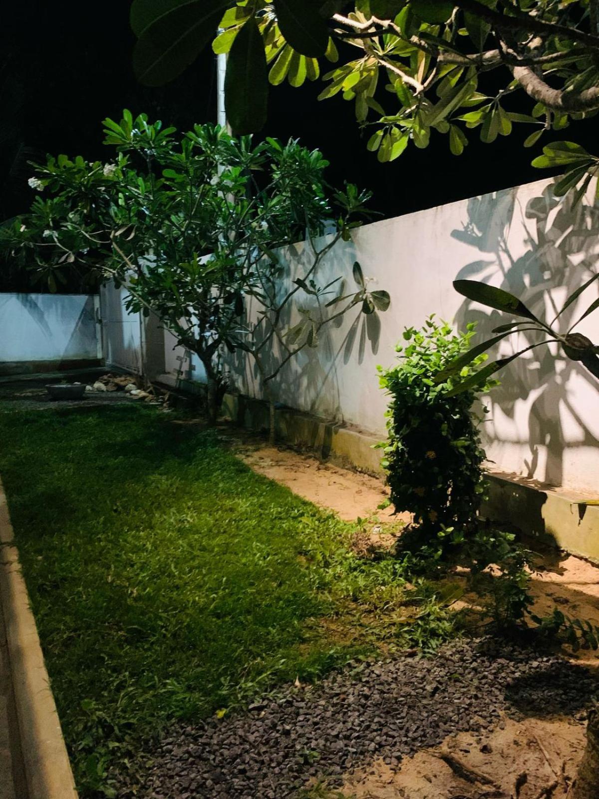 Ayu Hostel Ambalangoda  Exterior foto